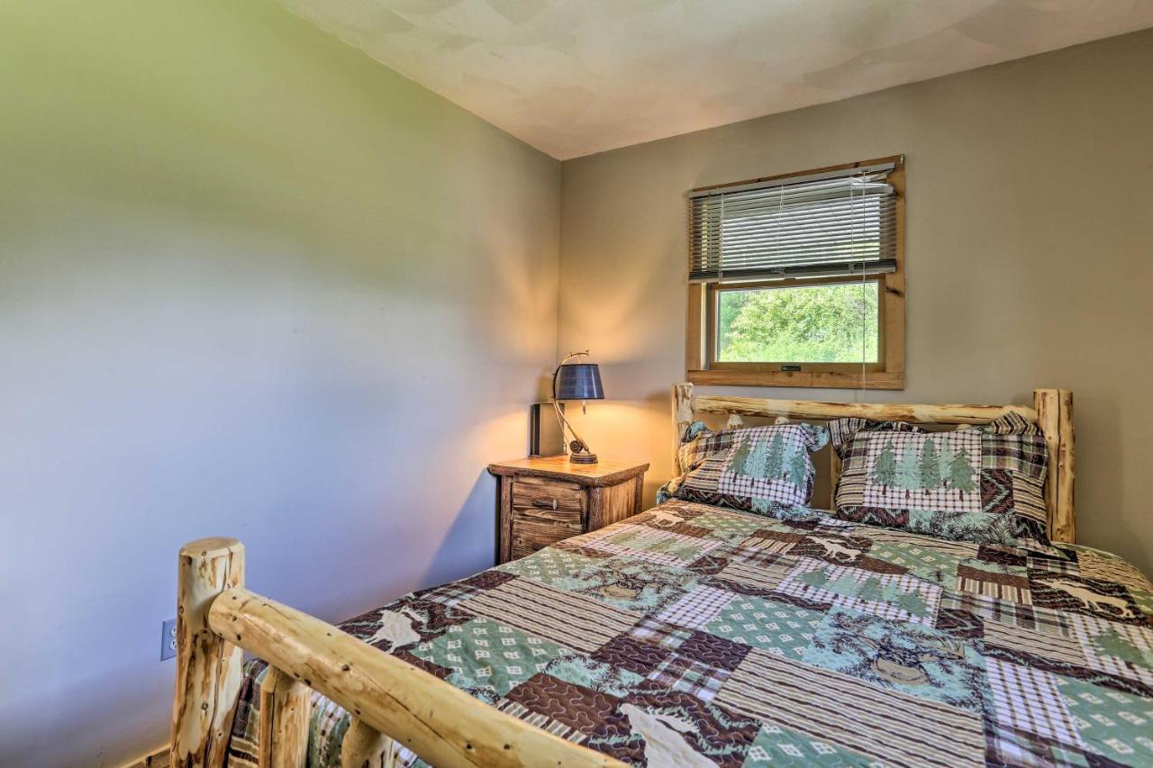 Acre Lake Chalet, 12 Mi To Elk Mountain Ski Resort Kingsley Esterno foto